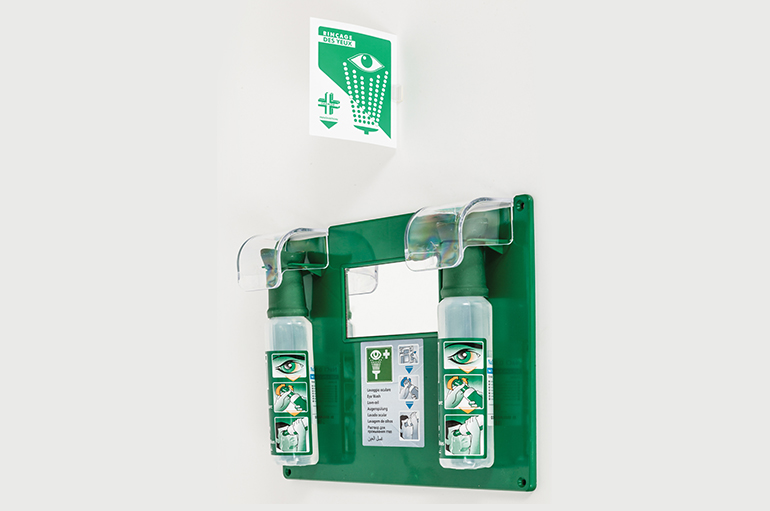 FARMOR IWA 8252 OC Station oculaire murale contenant 2 flacons de 250 ml